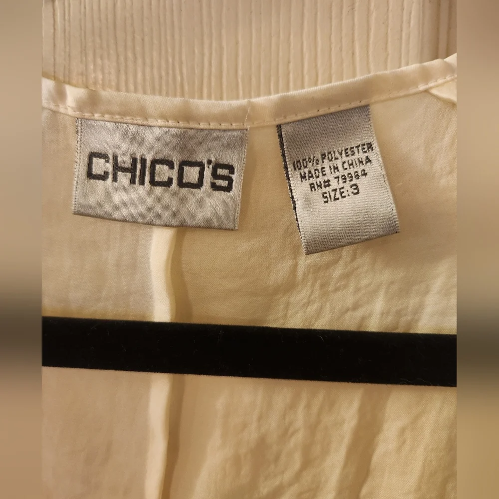 Chico's Ivory Sheer Flutter Sleeve Blouse Size 3  XL With Lining - Picture 3 of 8